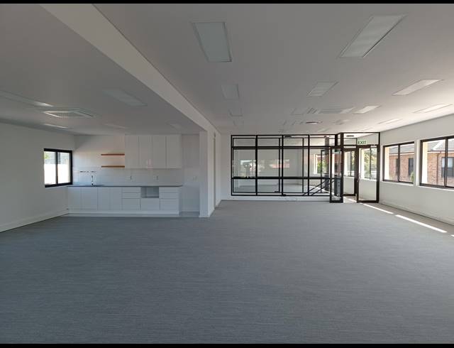 190M² OFFICE TO LET IN CLAREMONT